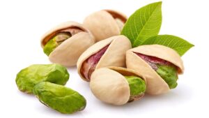 pistachio vs walnut – which one to eat ? which one is better ?
